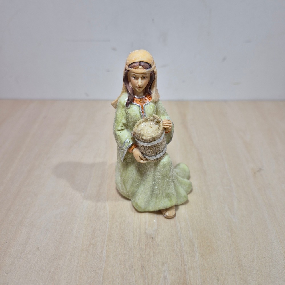 Hawthorne Village Girl with‎ Water Heavenly Blessings Nativity Figurine A0828